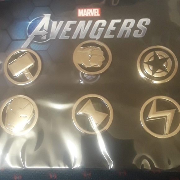 Marvel Avengers pin - Picture 4 of 4